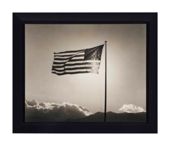 Robert Mapplethorpe, Flag, 1987