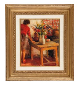 Jeune femme dans un intérieur