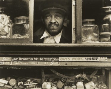 Harlem Merchant, New York, 1937