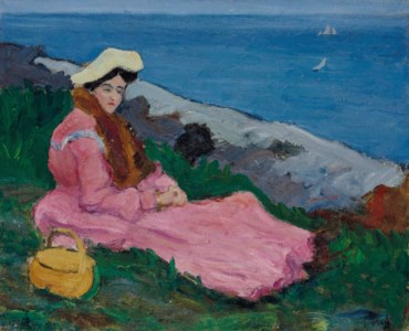 Jeune femme sur la plage