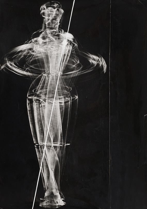 Rotierende Drahtfigur. Design für das Cover des Ausstellungskatalogs "Subjektive Fotografie" in Saarbrücken