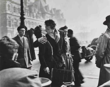 Les Amoureux de l'Hôtel de Ville, 1950