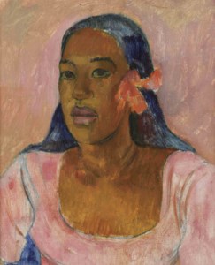 Tahitian model with a Hibiscus