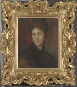 Portrait of a lady, shoulder length, in a black dress