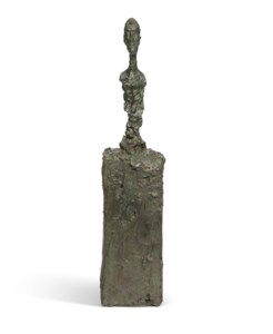 Buste d'homme sur socle