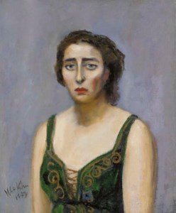 Hedda in Green Bodice