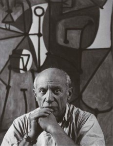 Picasso in front of La Cuisine