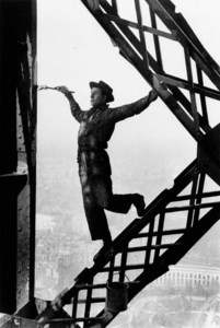 Painter on the Eiffel Tower