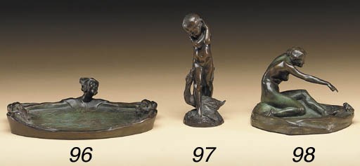 A Jester and Two Owls: A vide-poche