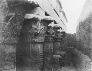 Esnéh, Les Chapiteaux et le Sommet des Colonnes du Temple; Kalaat-El-Hosn, Première Enceinte; Djebel-El-Selceleh, Tombeaux; and Balianeh ou El-Madsouneh, Vue d'un Village.