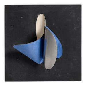 JOSÉ DE RIVERA (1904-1985) Blue and Black #20 16 x 16 x 6 1/2 in (66 x 66 x 16.5 cm) ()