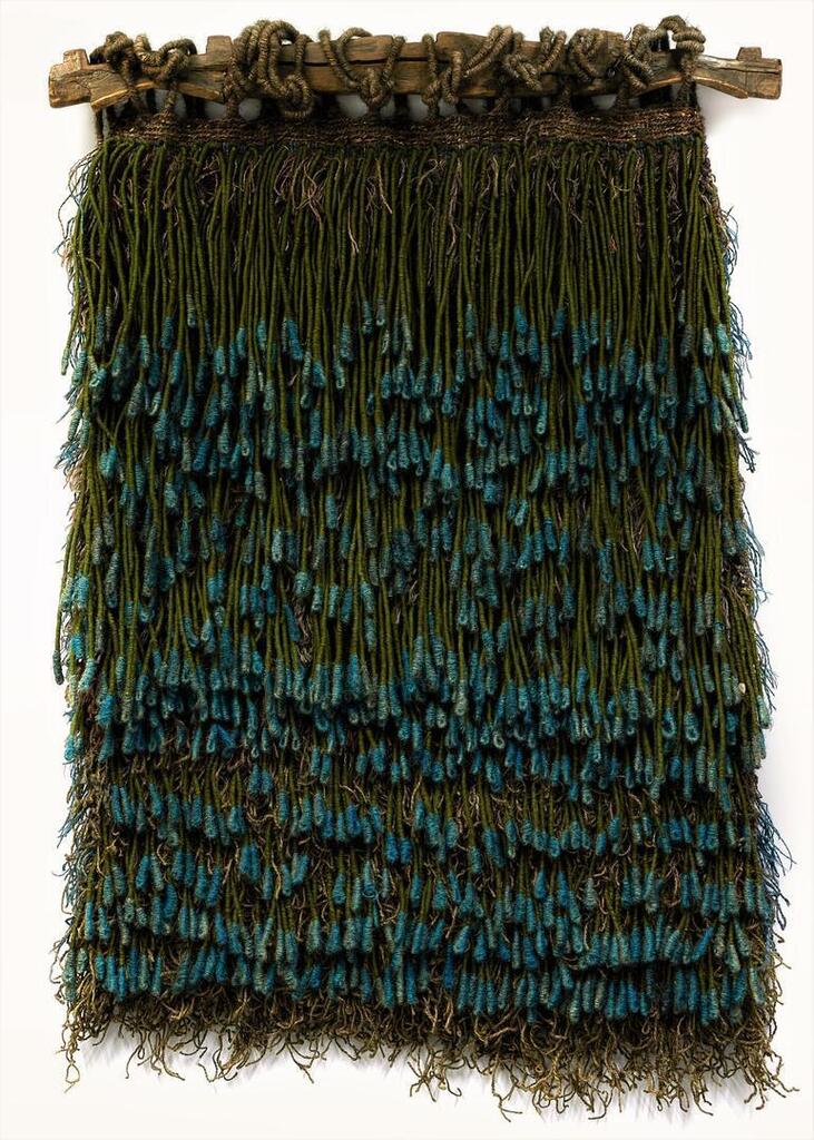 Olga de Amaral, Muro tejido con flores azules