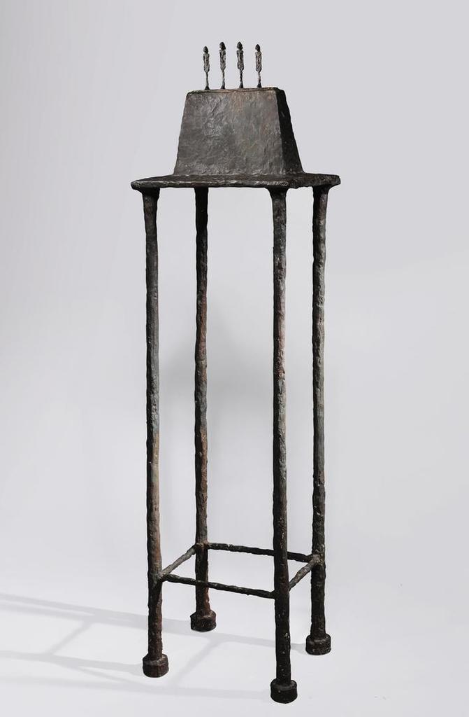 Alberto Giacometti, QUATRE FIGURINES SUR PIÉDESTAL (FIGURINES DE LONDRES, VERSION A)