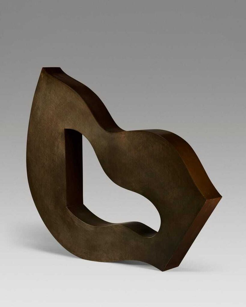 Jean Arp, Initiale d’une feuille