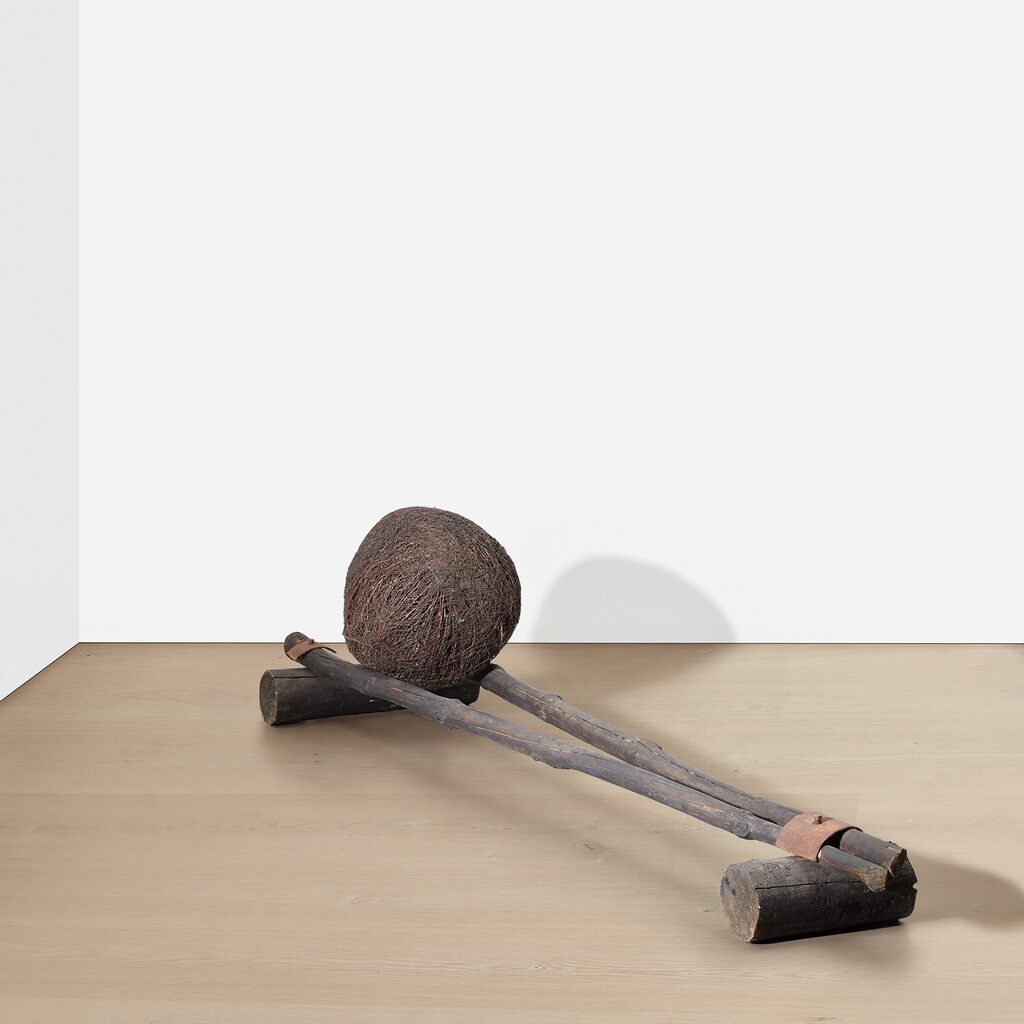 Seated Balls, Black Balls VI