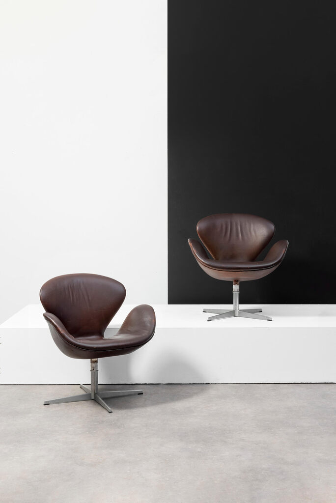 ARNE JACOBSEN (1902-1971)