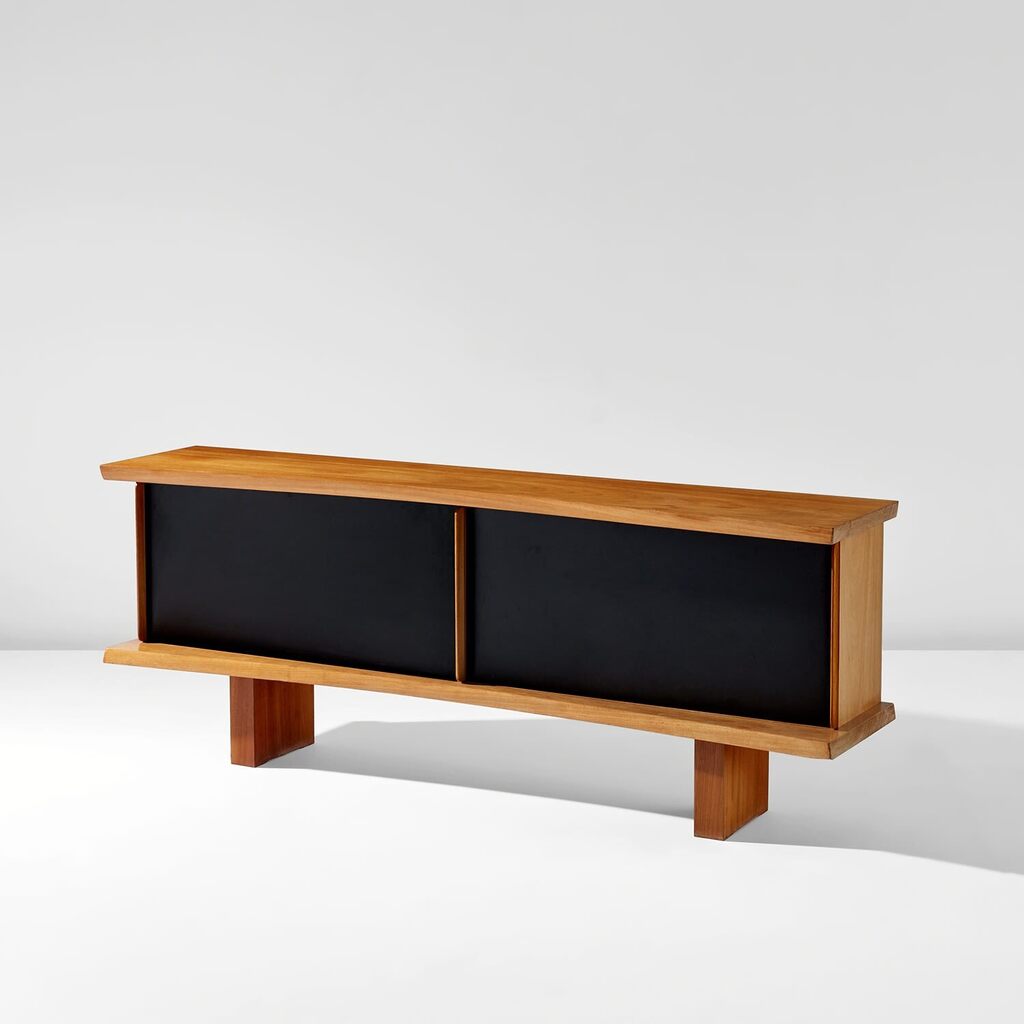 "En Forme" sideboard