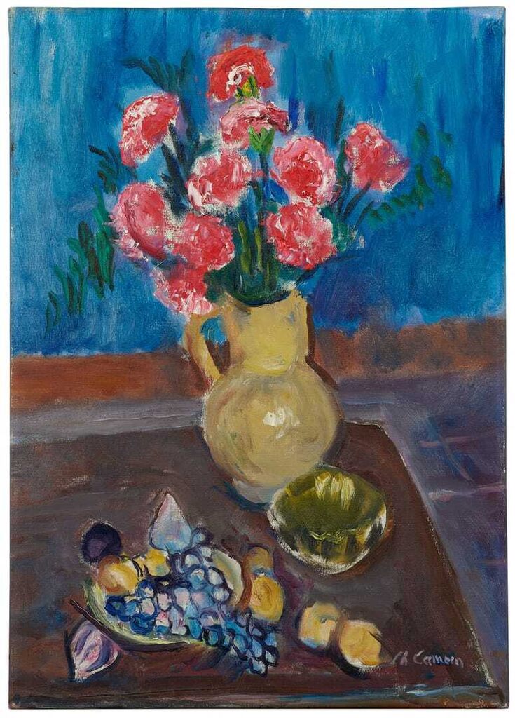 Carnations and grapes