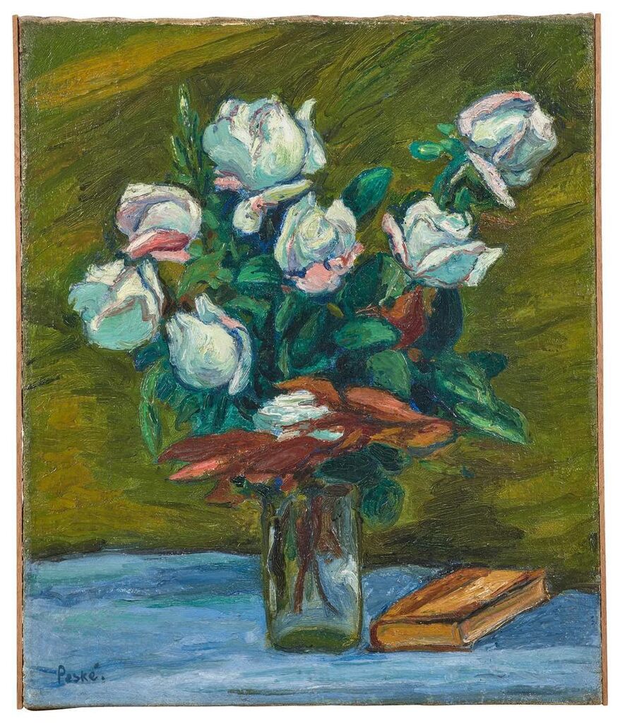 Bouquet de roses blanches dans un vase