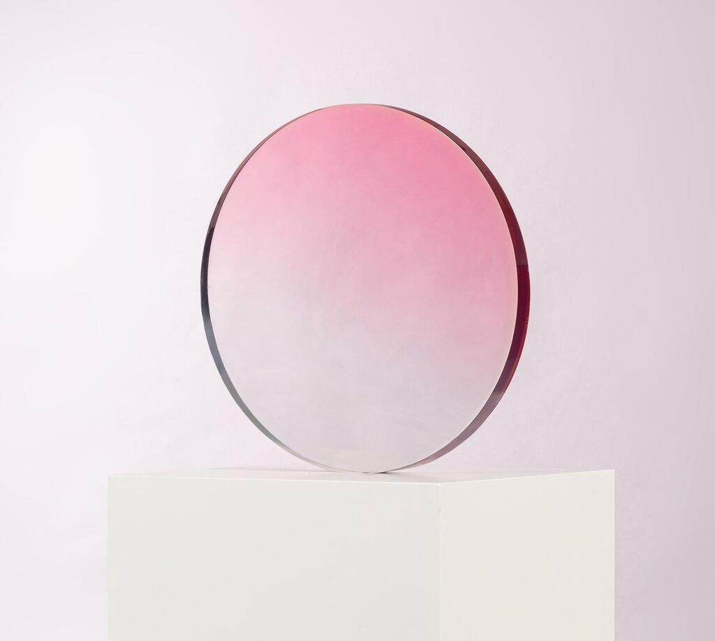 Circle Clear Rose