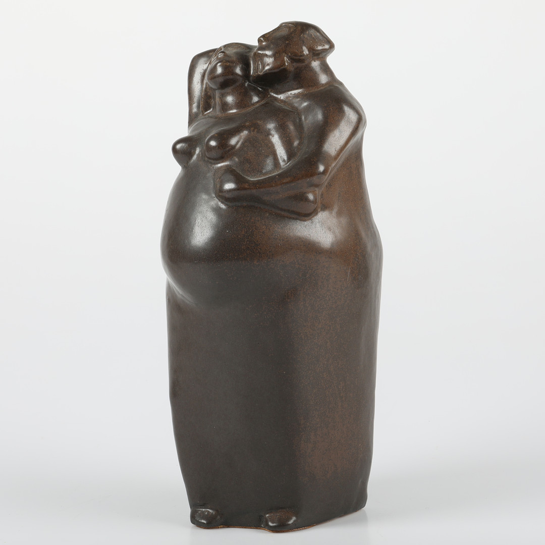 Skulptur, "Abraham och Sara", glaserad keramik, Höganäs, signerad, 1972.