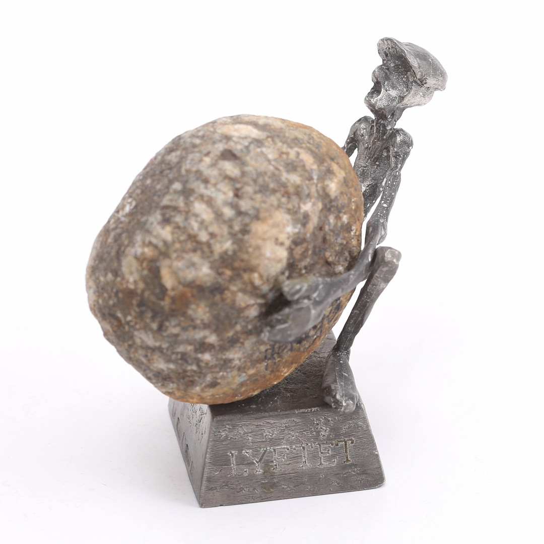 Skulptur, "Lyftet", sten och tenn.