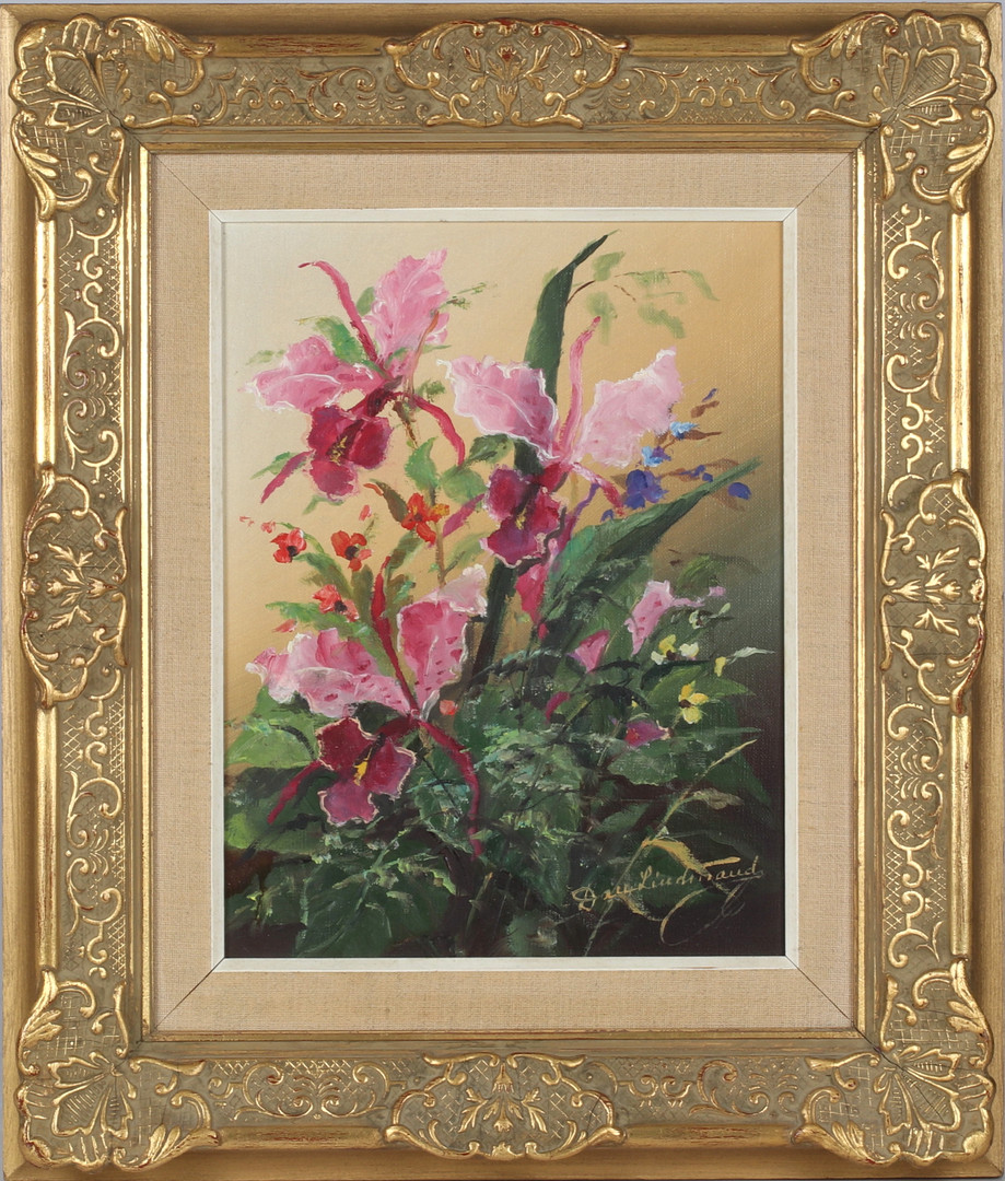 Blomsterstilleben, olja på duk, signerad.