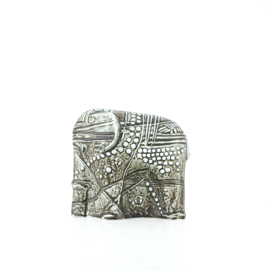 Skulptur, elefant, ur serien "Terra", porslin, Rörstrand, signerad.