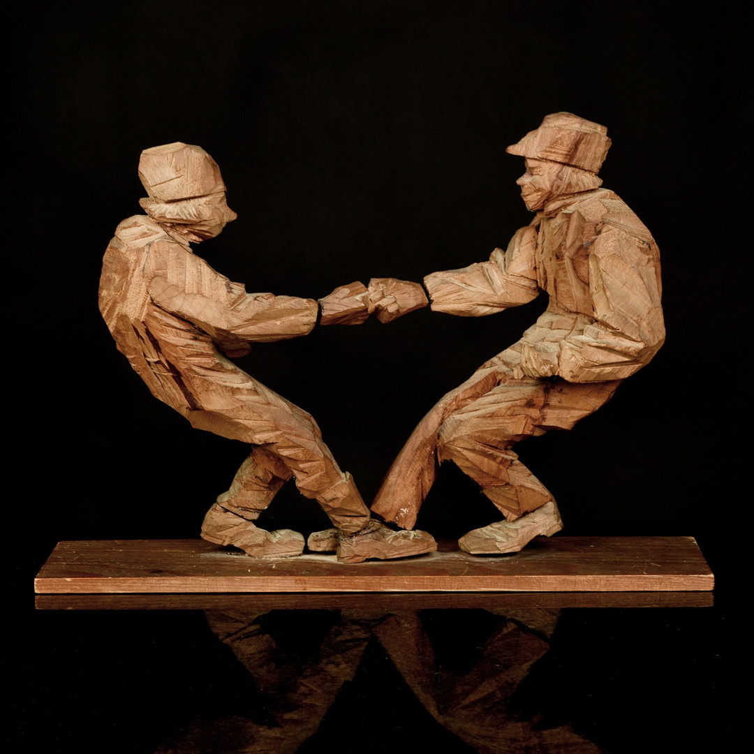 Skulptur, "Fingerkrok", Snidat trä, Signerad.