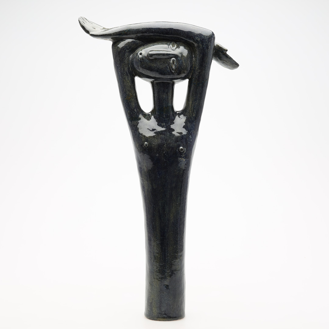 SKULPTUR, glaserat stengods. Signerad.