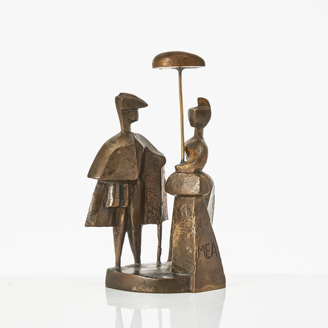Skulptur, promenerande par, patinerad brons, signerad Stig Blomberg, gjutarmärkt Herman Bergman fud. Märkt MEA.