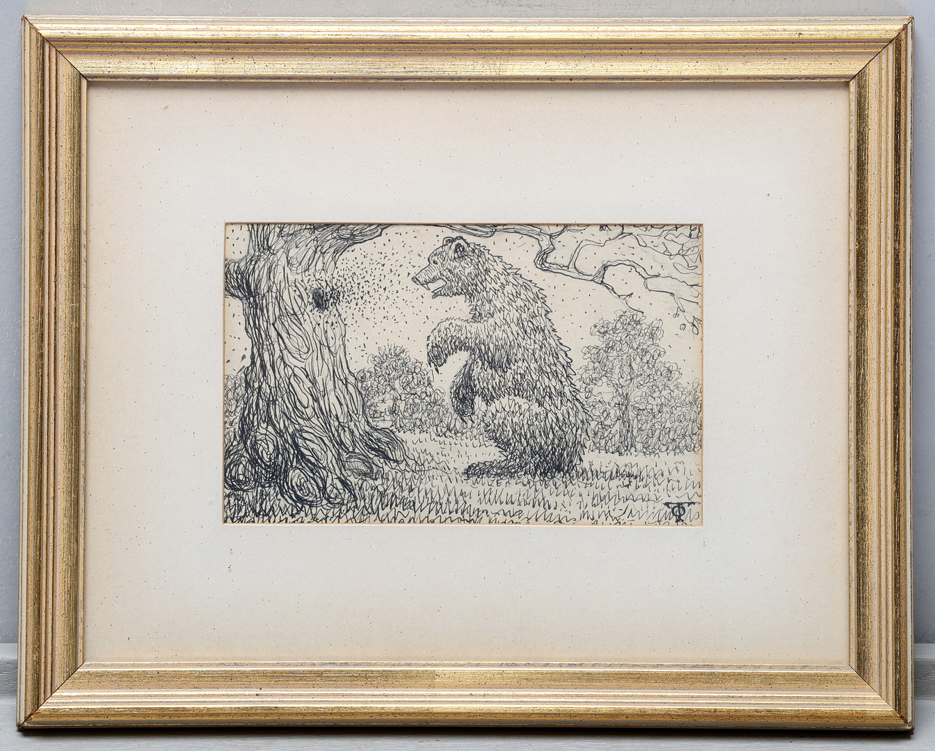 (1879-1944). Teckning på papper, björn med bisvärm, signerad.