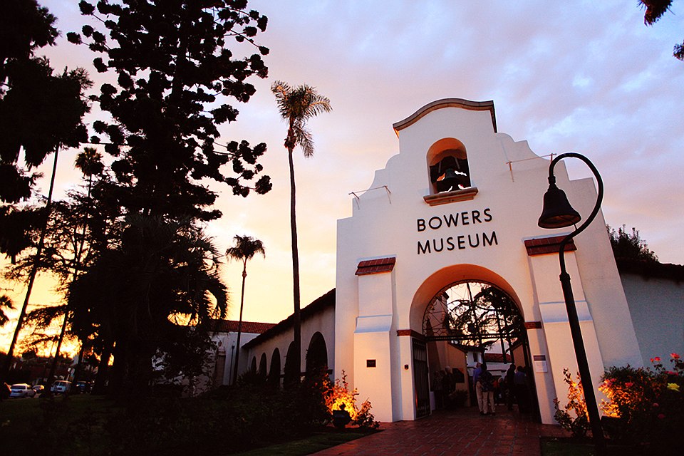 Bowers Museum logo