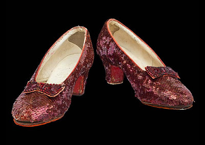 Ruby Slippers and American Culture Displays October 19, 2018 – 2020 American History Museum