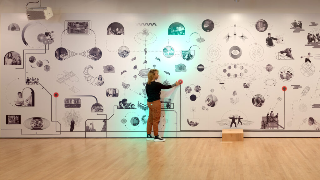 Koret Education Center, Floor 2