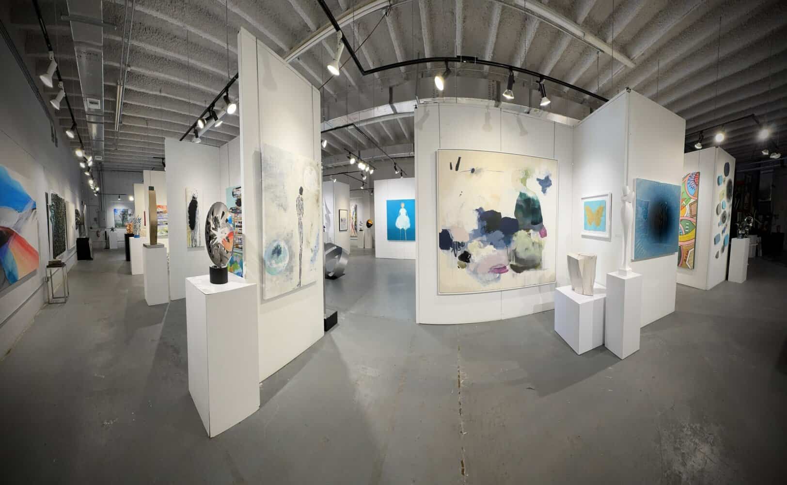 Far Far Gallery logo