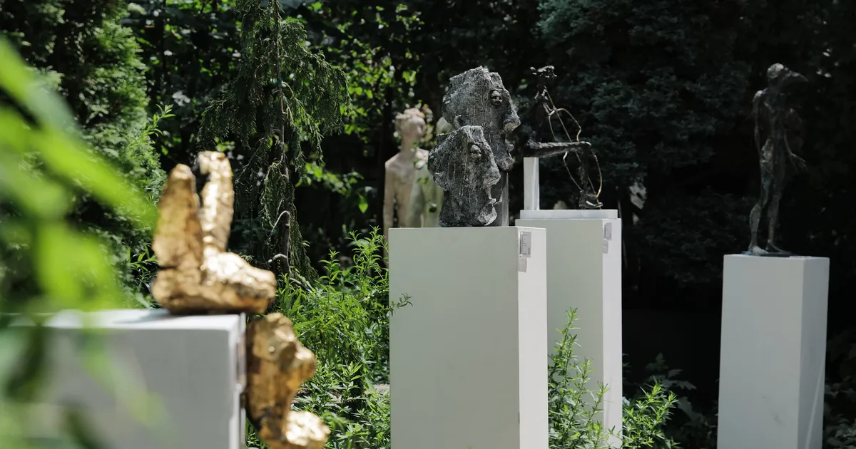 Twelve Chairs Gallery logo