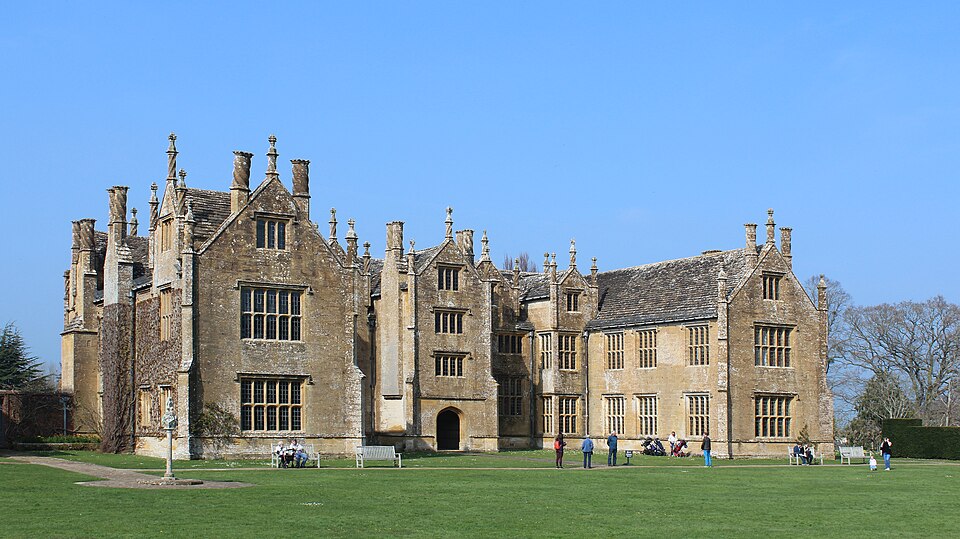Barrington Court logo