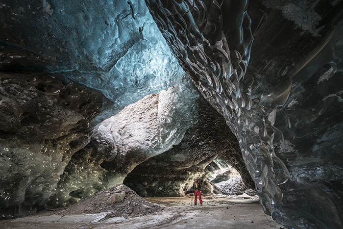 Iceland’s Vanishing Beauty: Photography by Michael Kienitz