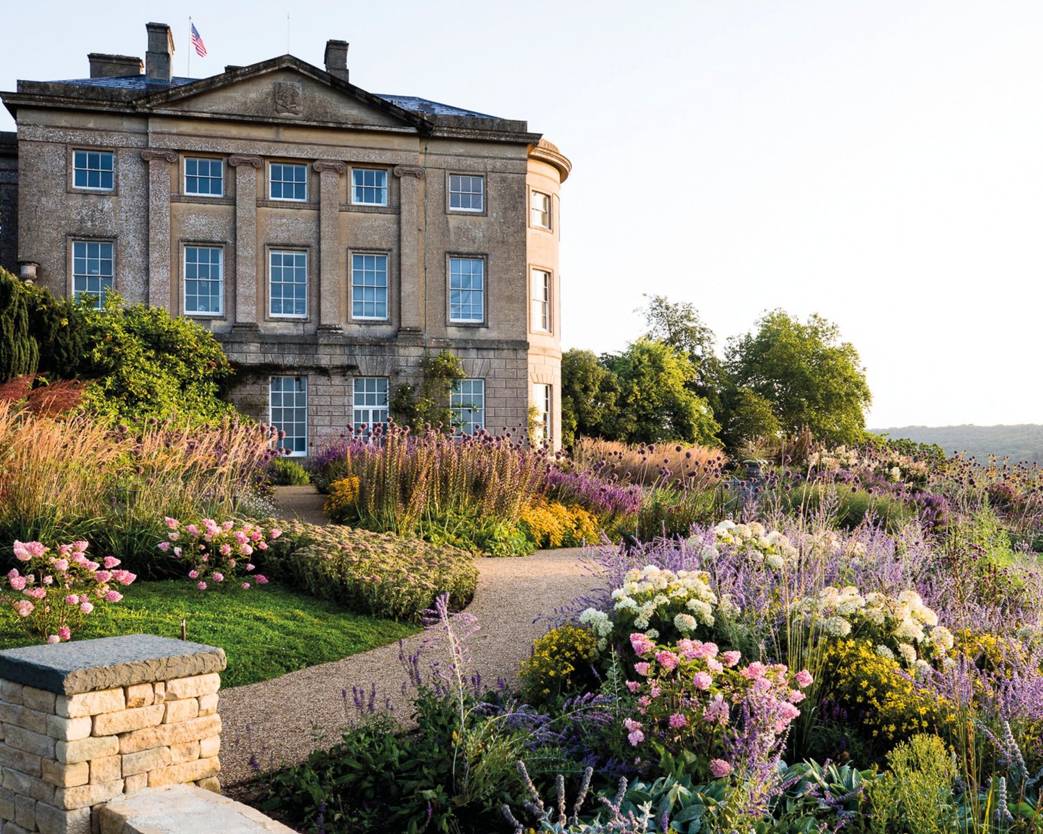 American Museum & Gardens logo