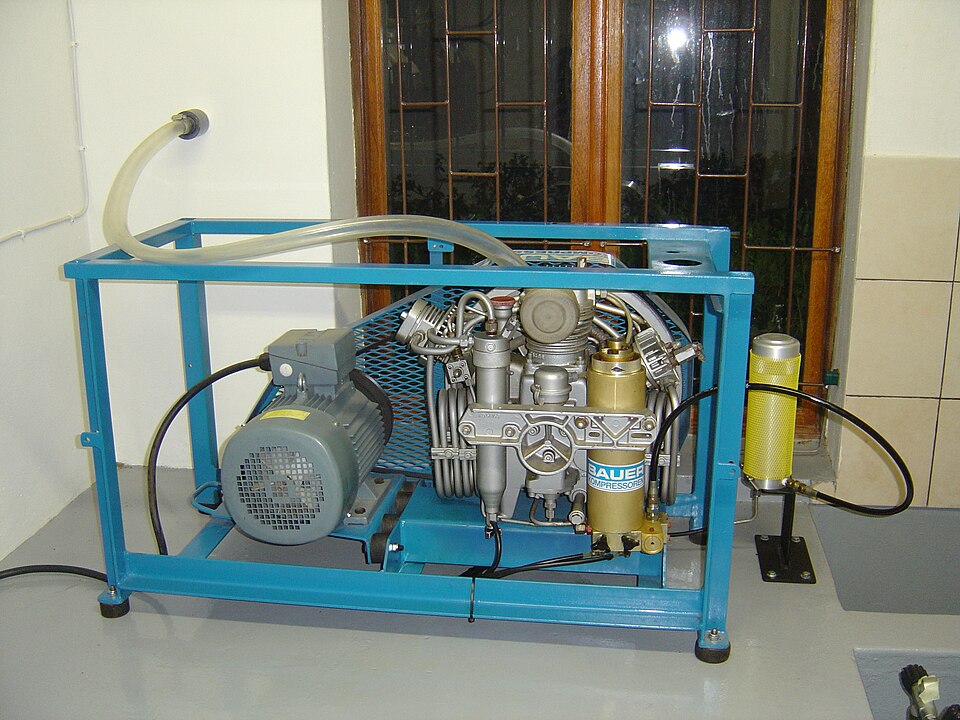 Compressor logo