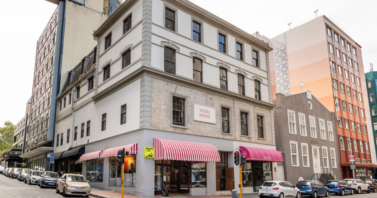 Peffers Fine Art logo