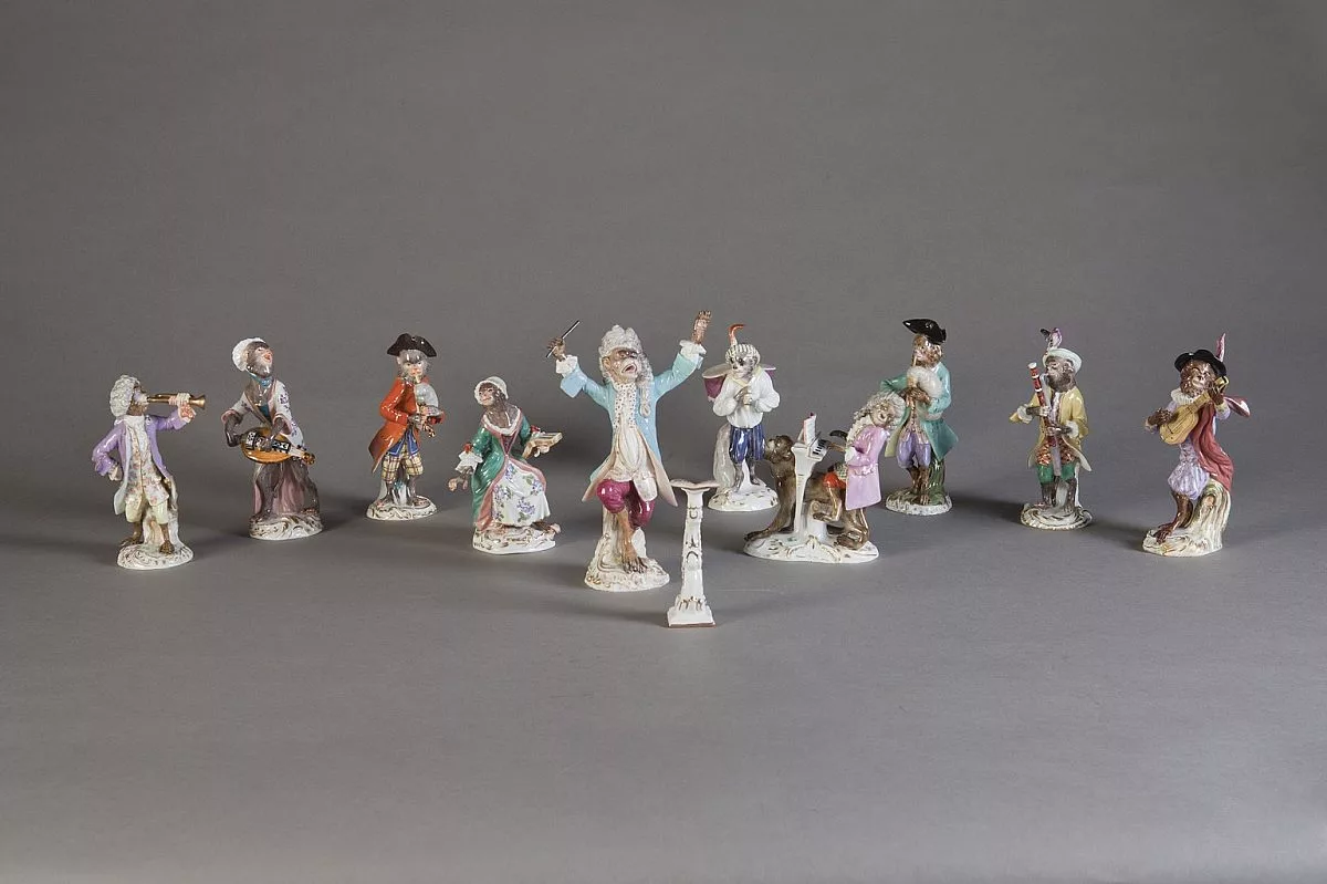 Sweet 16 | Orchestrating Fun: Meissen’s Monkey Musicians