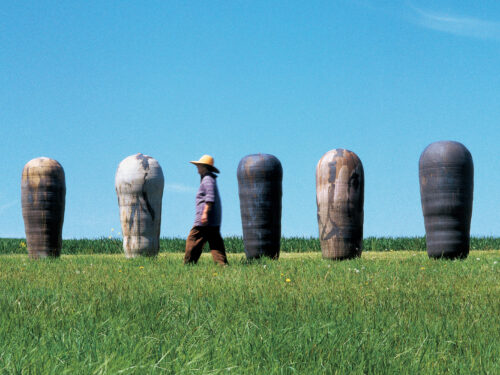 Toshiko Takaezu: Worlds Within