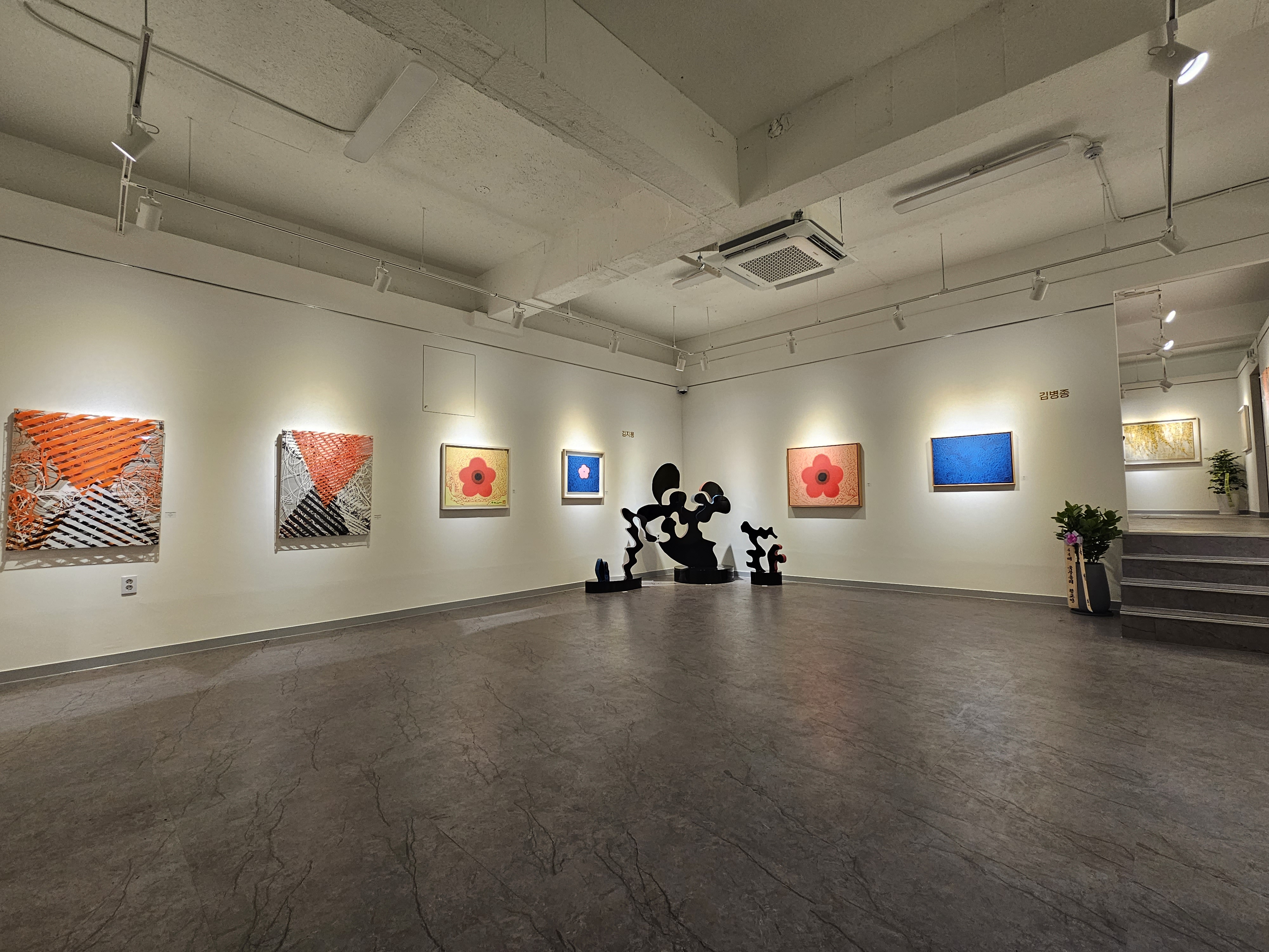 KMJ Art Gallery logo