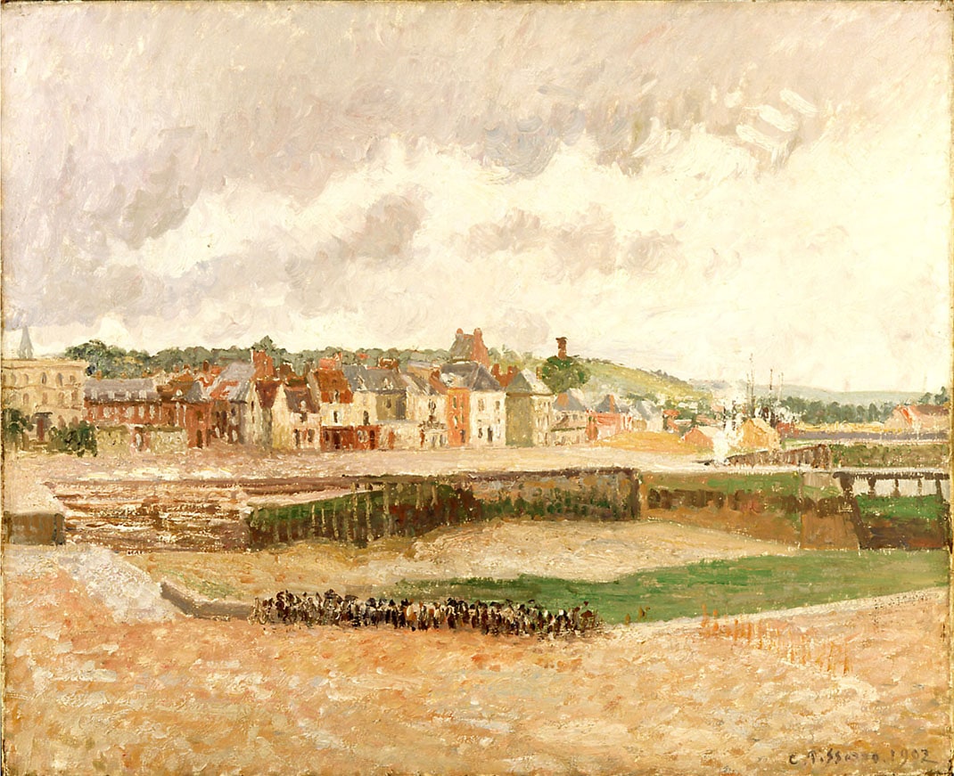Dieppe : le bassin Duquesne à marée basse, après-midi