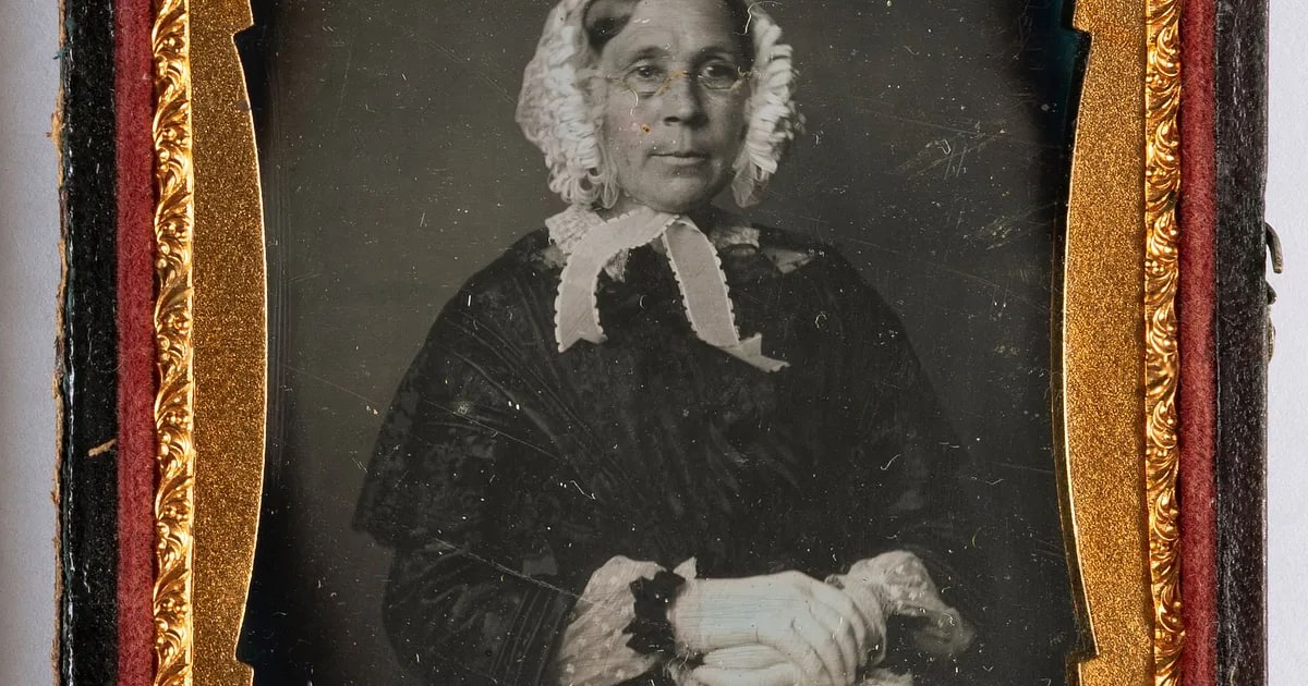 Madame Jean-Casimir Bruneau, née Marie-Delphine Dupuis