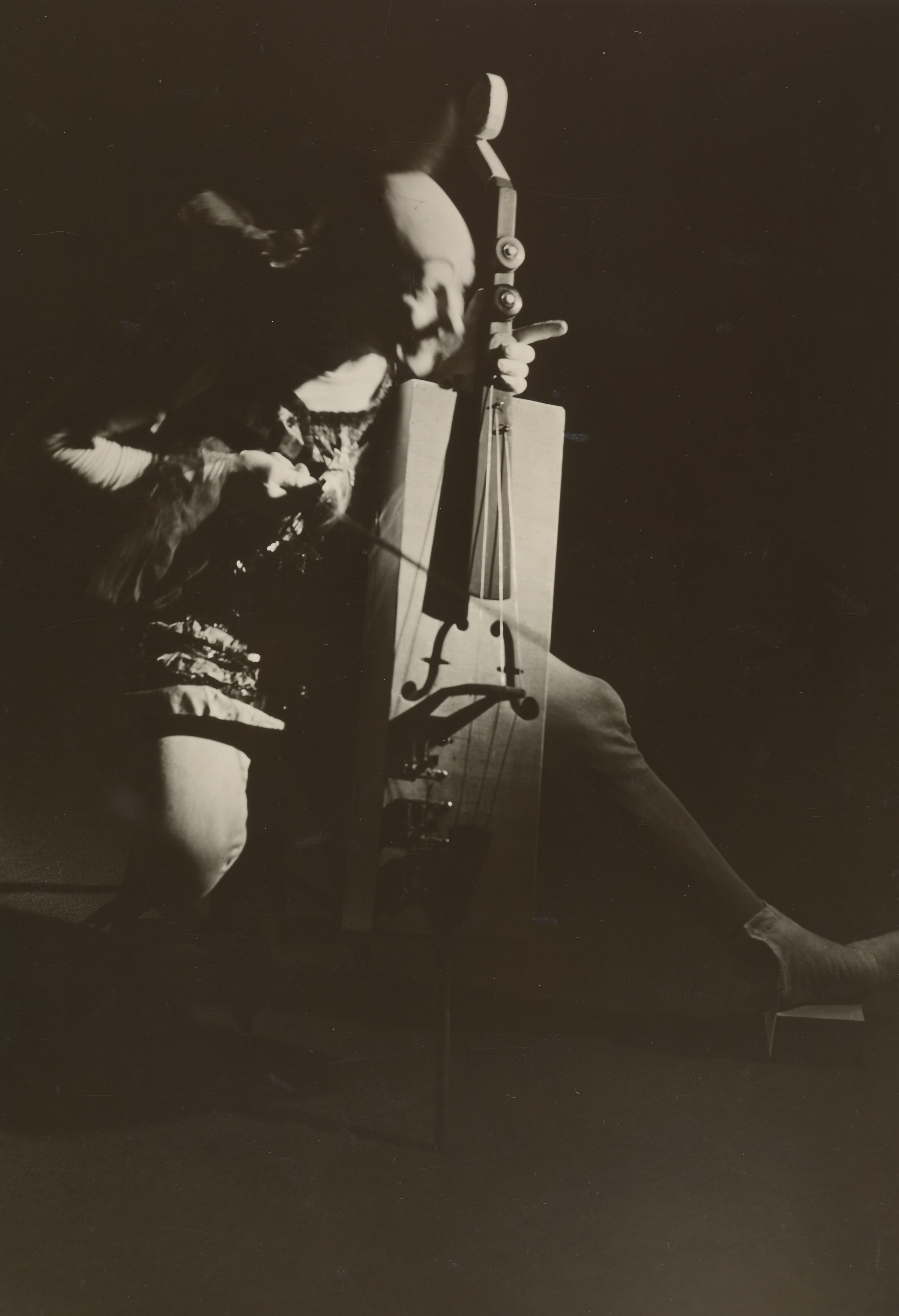 [Oskar Schlemmer as a Musical Clown].