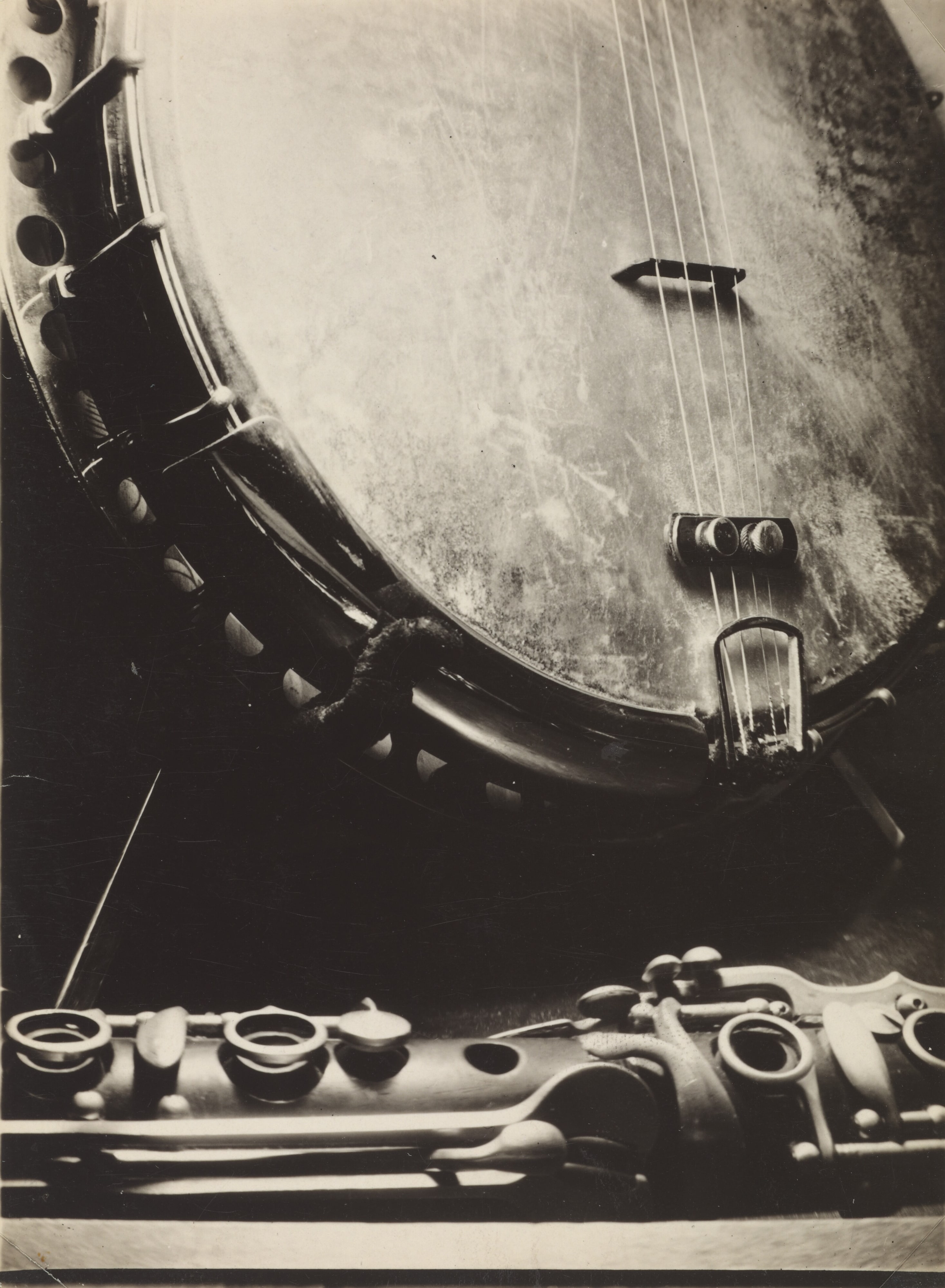 [Still life with banjo and clarinet].