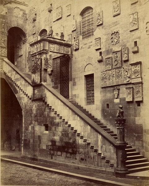 Courtyard, Palazzo del Podesta